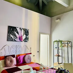 https://south-garda-suites.it-lombardy.com