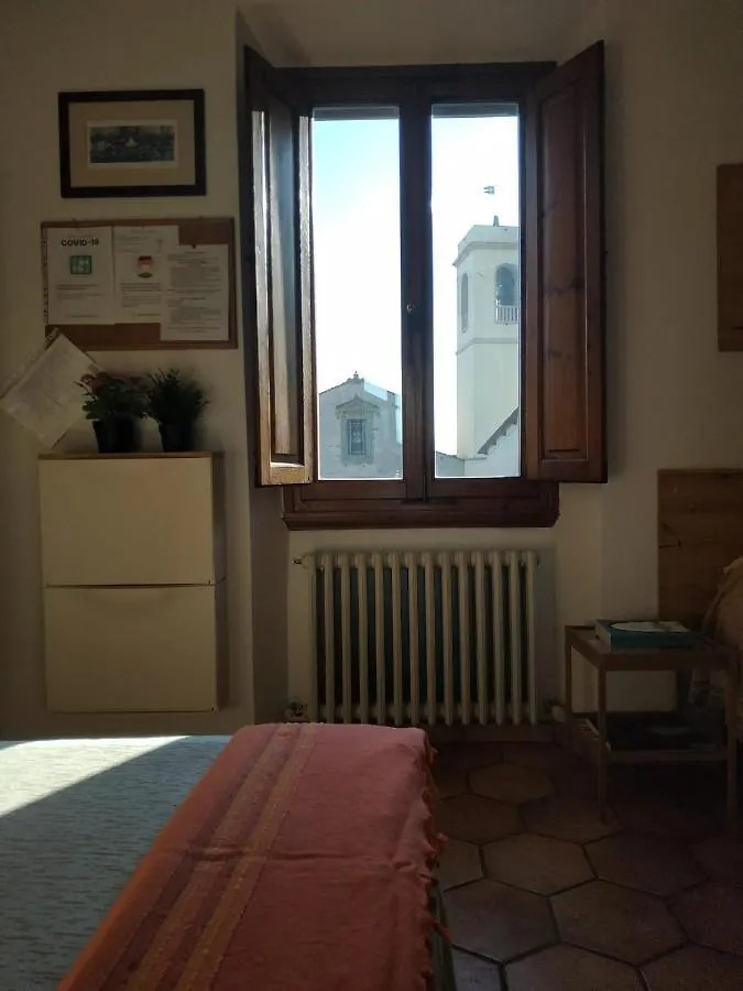 B&B 